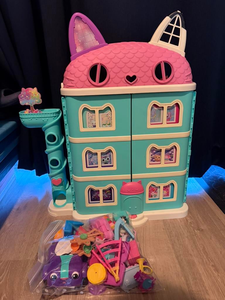 Gabbys poppenhuis incl. kamers, Ophalen, Zo goed als nieuw, Poppenhuis