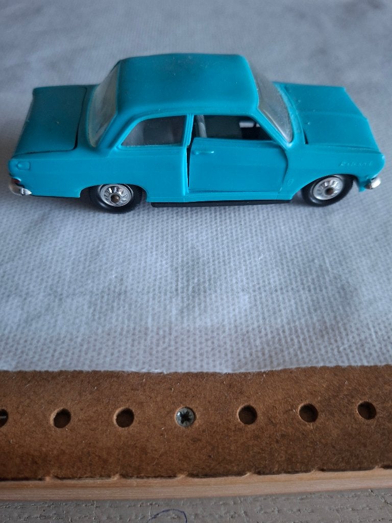 opel rekord - kapitain  van norev, Ophalen of Verzenden, Gebruikt, Auto, Norev