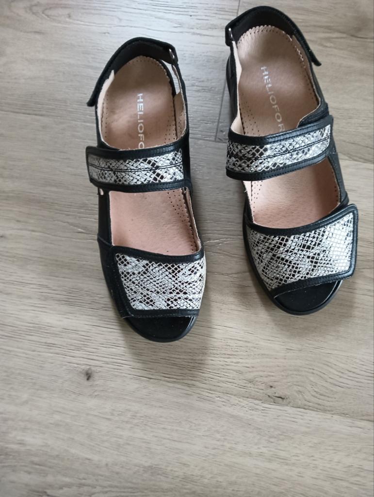 Schoenen mt 5H Helioform nieuw, Ophalen of Verzenden, Nieuw, Zwart, Sandalen of Muiltjes