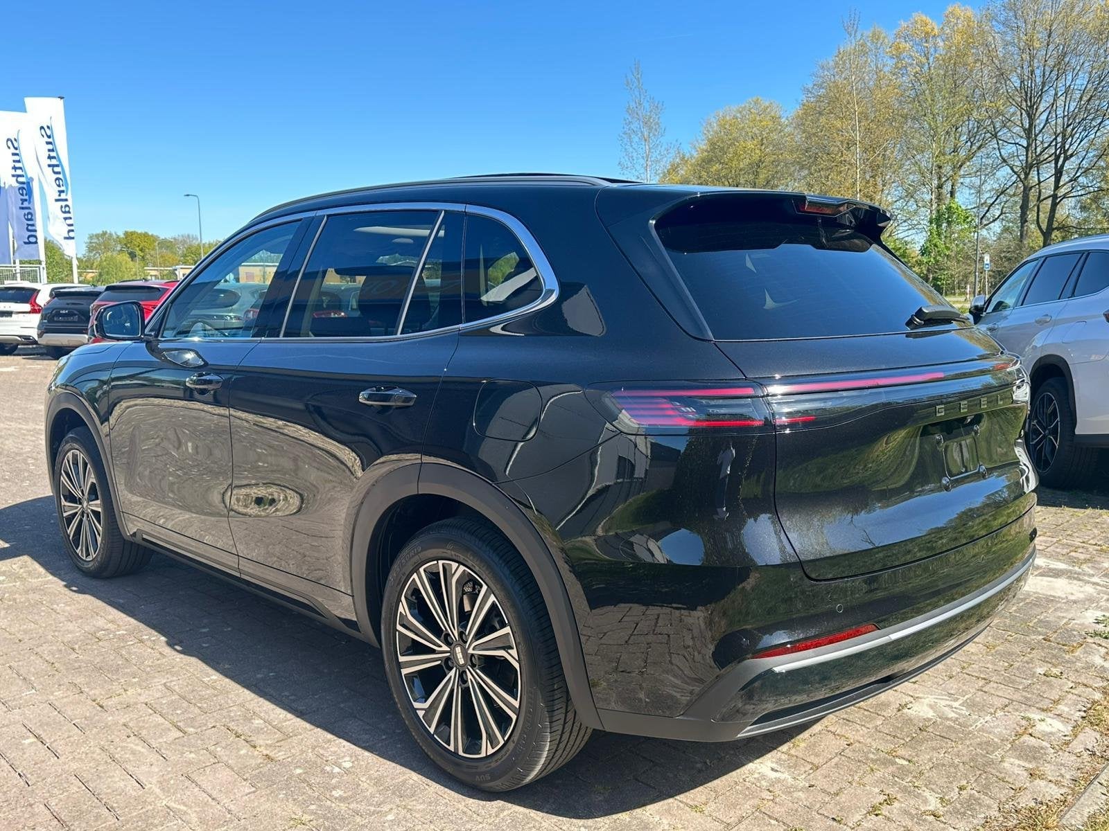 Geely Starray EM-i 1.5 Max+ 262 PK | Panorama | Stoelen voor, Auto's, Euro 6, 4 cilinders, Plug-in hybride, Bedrijf