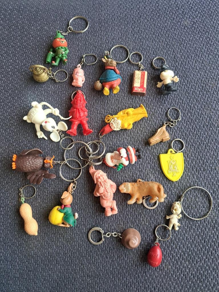 Vintage retro partij sleutelhangers 161 stuks, Gebruikt, Holland, Overige typen, Ophalen of Verzenden