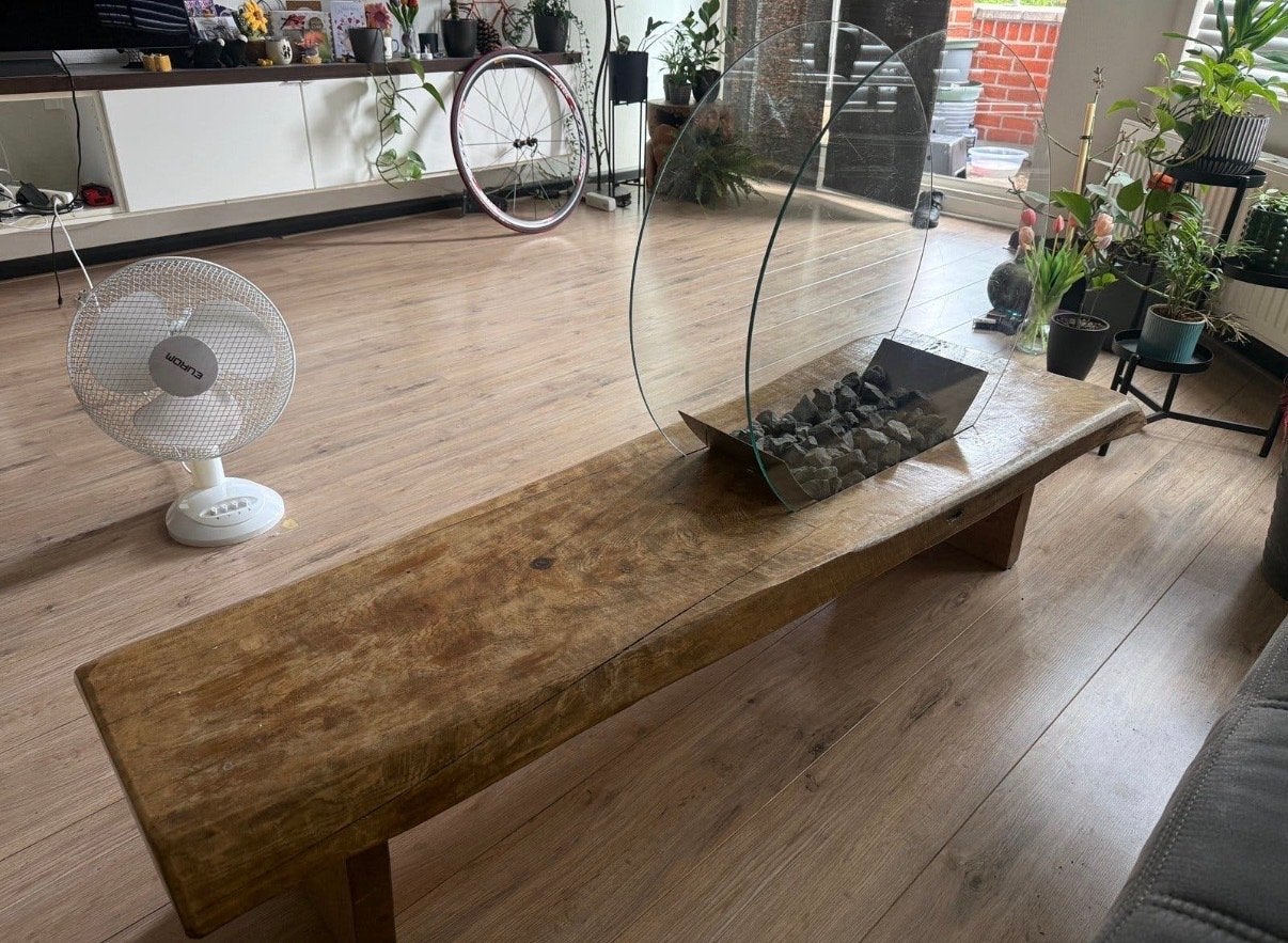 Unieke robuuste salontafel van massief hout met glasplaten, Ophalen, Gebruikt, 100 tot 150 cm, 50 tot 100 cm