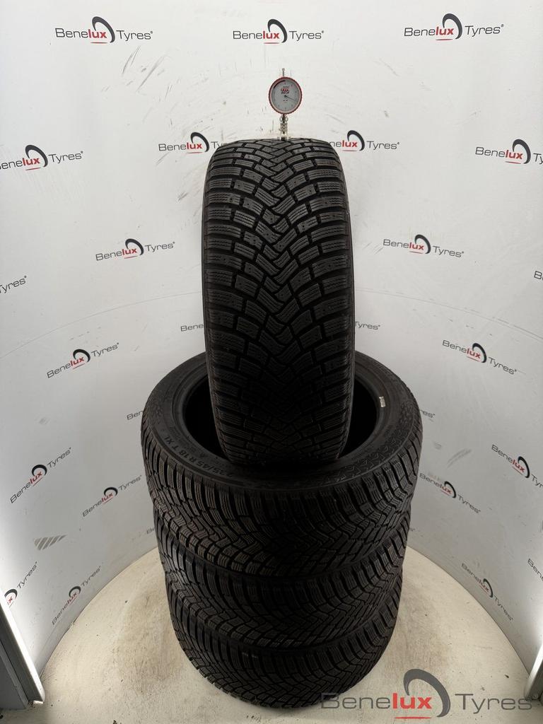 winter 235/45R18 Continental 235/45 R18 235/45/18 2354518 ms, 18 inch, Gebruikt, -, -