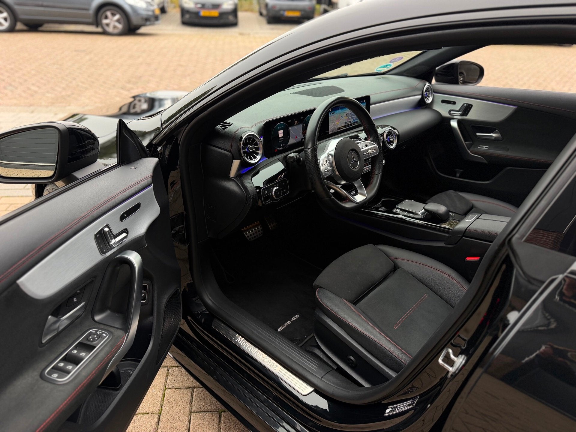 Mercedes-Benz CLA-klasse Shooting Brake 200 Business Solutio, Auto's, 730 kg, Gebruikt, 4 cilinders, 19 km/l