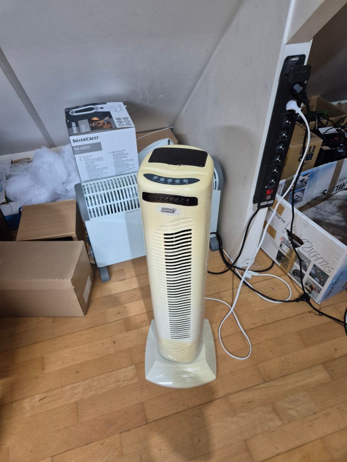 Quigg Torenventilator met Afstandsbediening, Ophalen of Verzenden, Ventilator met afstandsbediening, Gebruikt, Torenventilator
