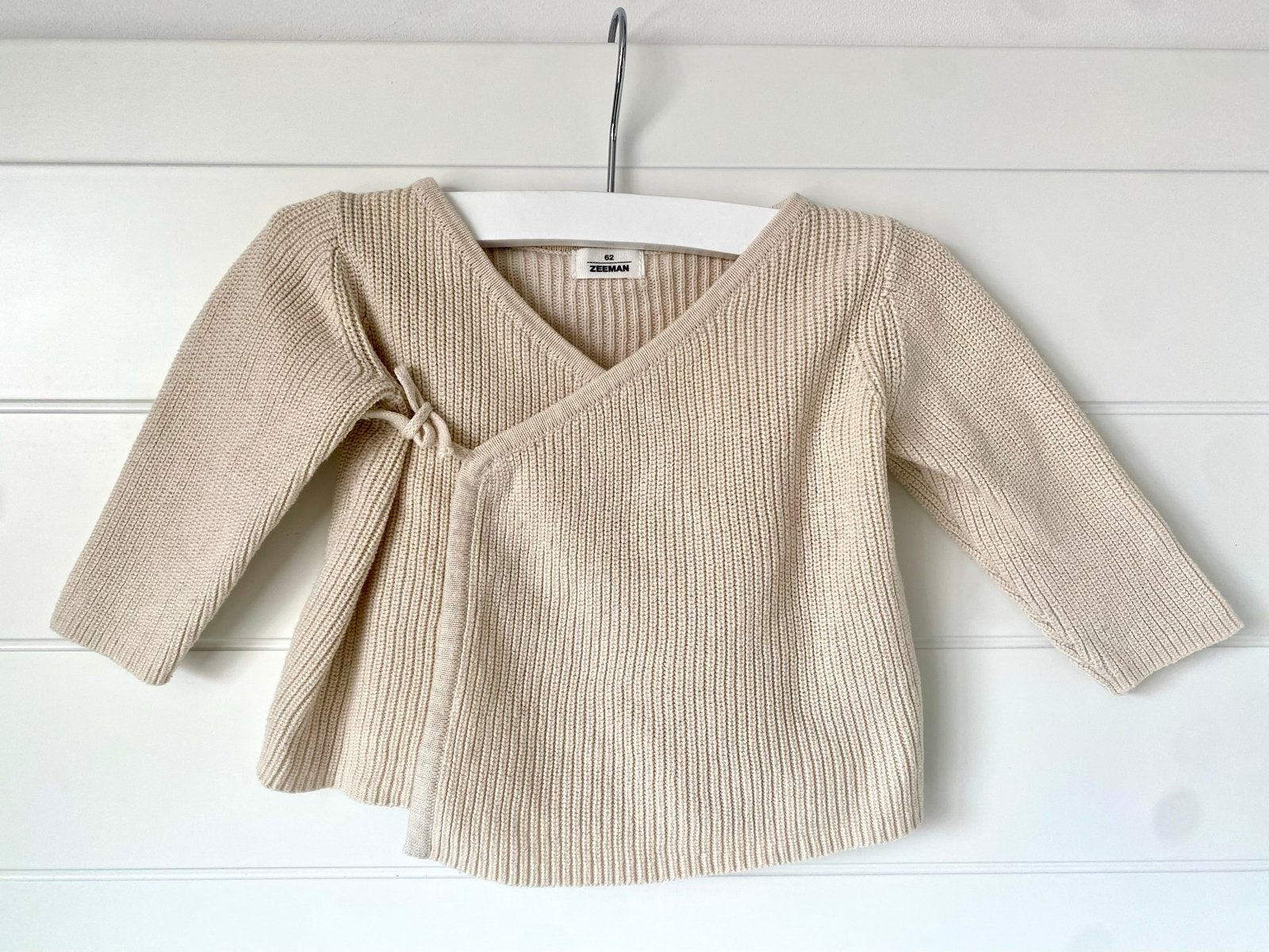 Zeeman overslagvestje gebreid beige maat 62, Ophalen of Verzenden, Zo goed als nieuw, Jongetje of Meisje