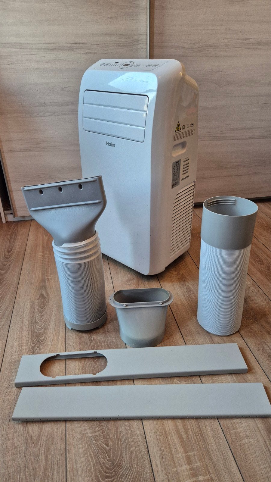 Haier AM12AA1GAA Mobiele Airco 12.000 BTU, Witgoed en Apparatuur, Ophalen, Koelen en Ontvochtigen, Timer, 3 snelheden of meer