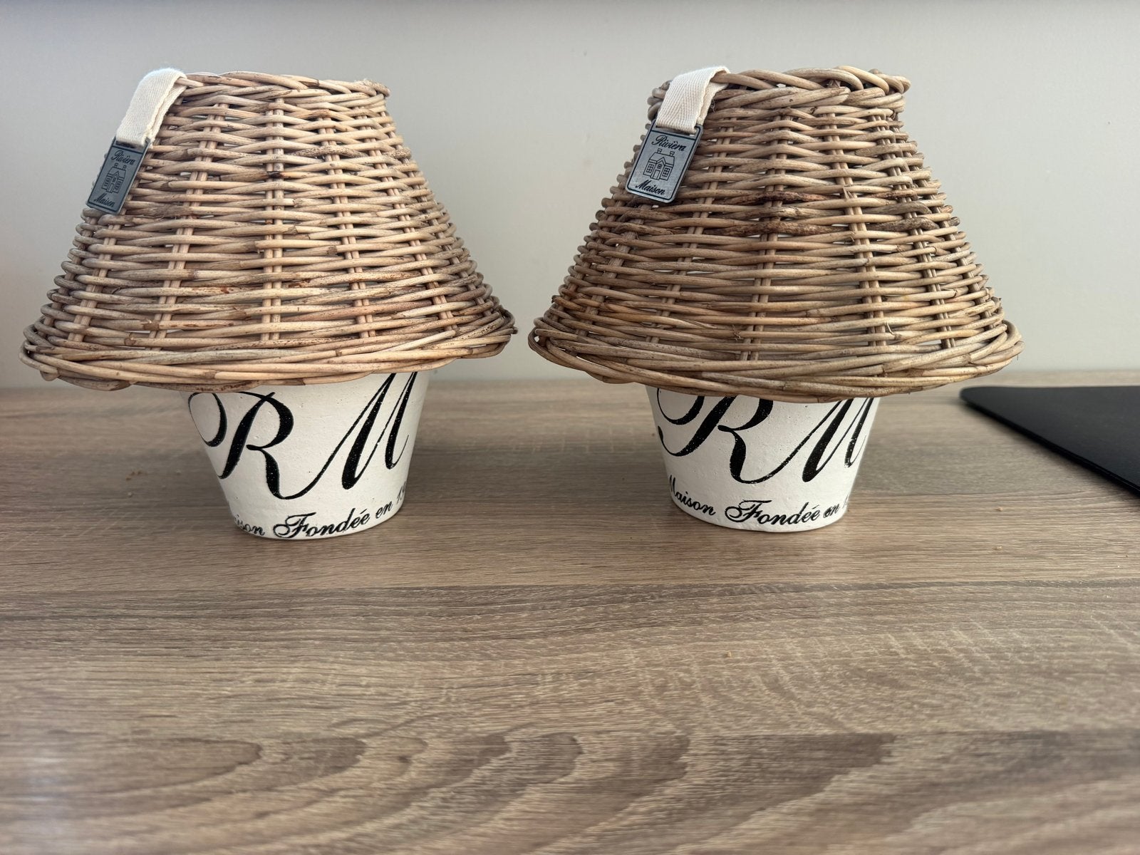2x Rivièra Maison Rustic Rattan Maison Fondée 1948, Wit, Natuurlijk materiaal, Rivièra Maison, Ophalen of Verzenden