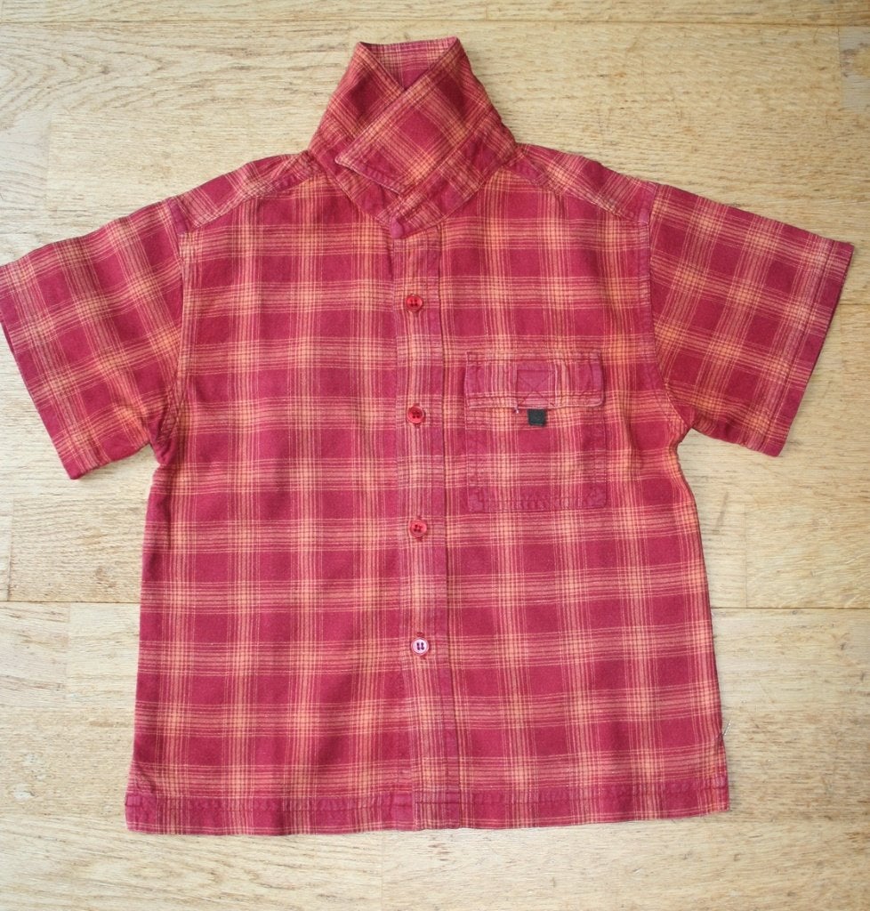 Rood jongensoverhemd/ blouse, Kinderen en Baby's, Kinderkleding | Maat 104, Zo goed als nieuw, Jongen, Overhemd of Blouse, Ophalen of Verzenden