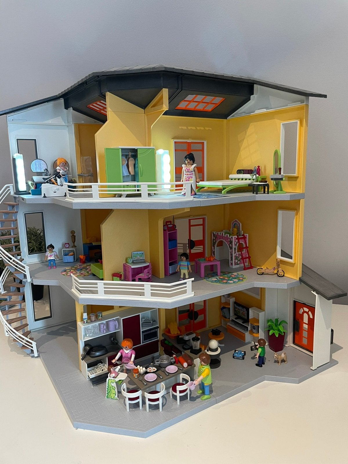 PLAYMOBIL City Life Modern Woonhuis - 9266 en uitbreiding, Ophalen of Verzenden, Zo goed als nieuw, Poppenhuis
