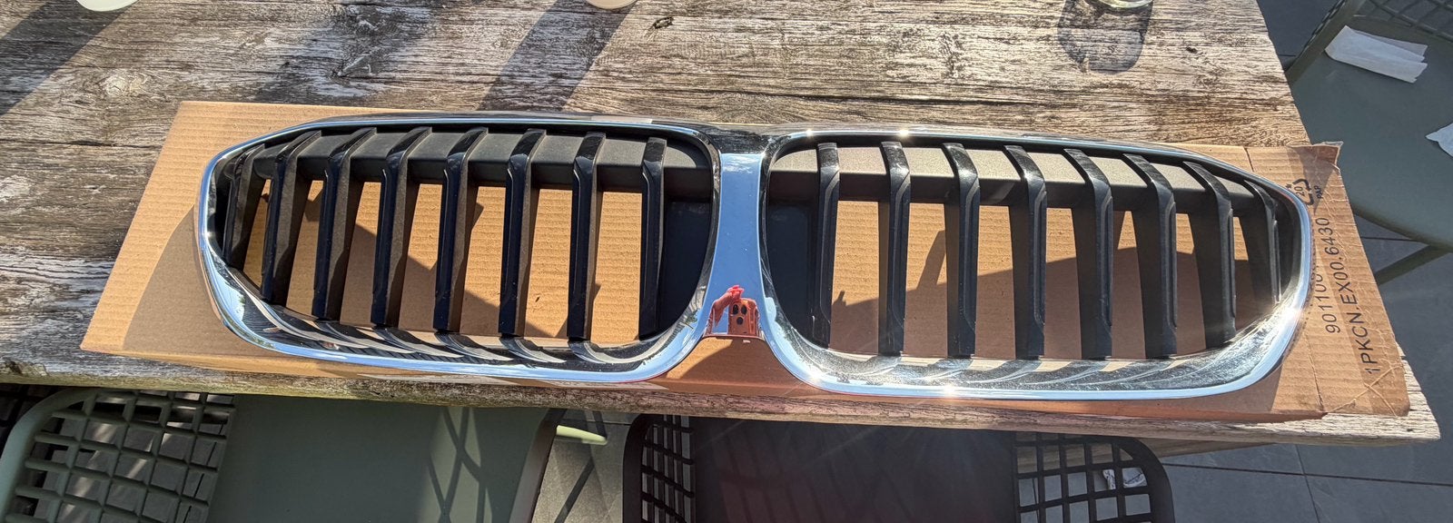 Bmw originele grill 330e G20/G21 zilver, Auto-onderdelen, Carrosserie en Plaatwerk, Gebruikt, Voor, Ophalen of Verzenden, Bumper
