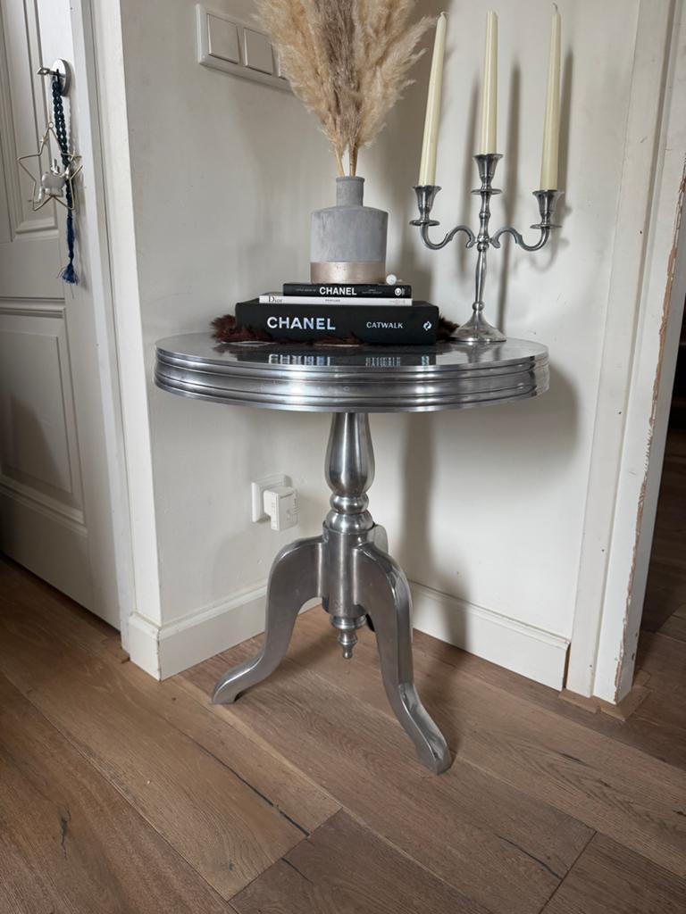 Ronde bijzettafel, Ophalen, Gebruikt, Rond, Tot twee personen