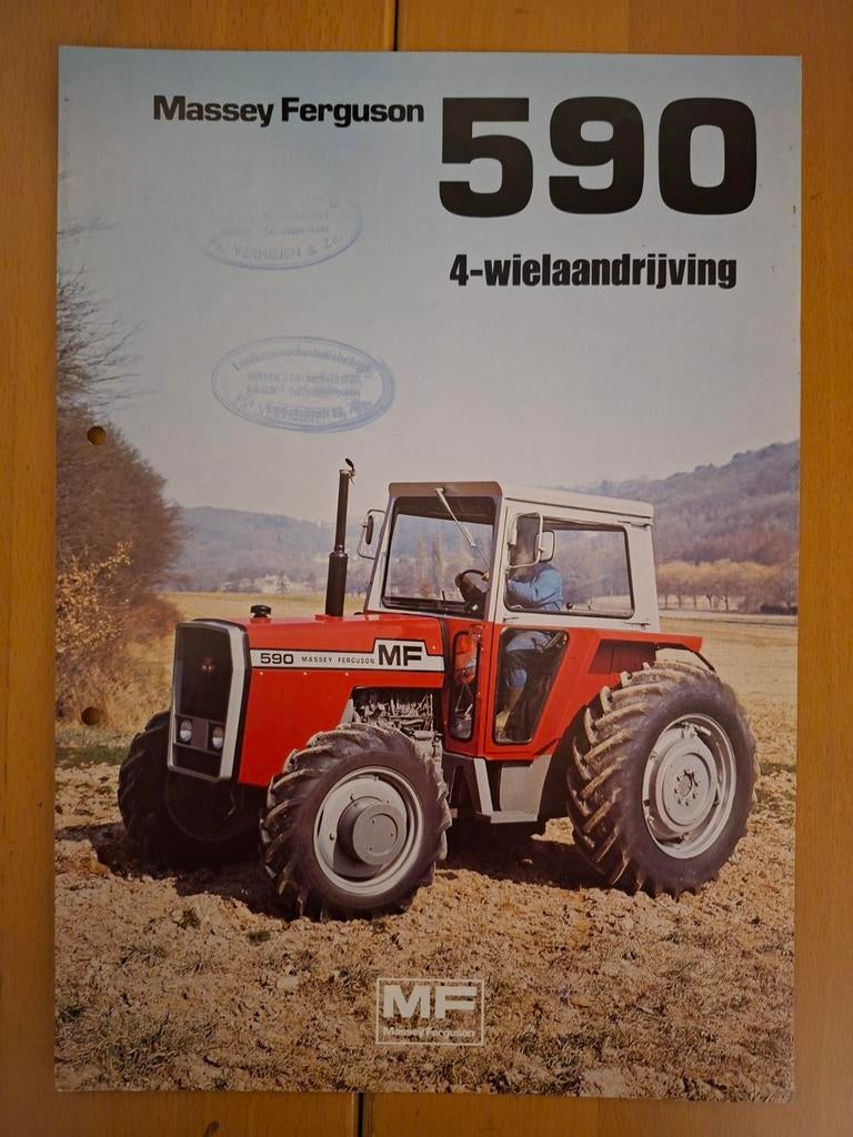 Folder Massey Ferguson MF590 4 wielaandrijving, Ophalen of Verzenden, Gelezen, Tractor en Landbouw