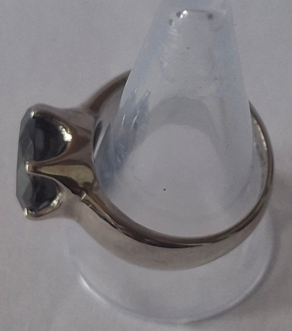 Zilveren ring met zwarte diamant (5.00 Cts), 18 tot 19, Gebruikt, Ophalen of Verzenden, Dame of Heer