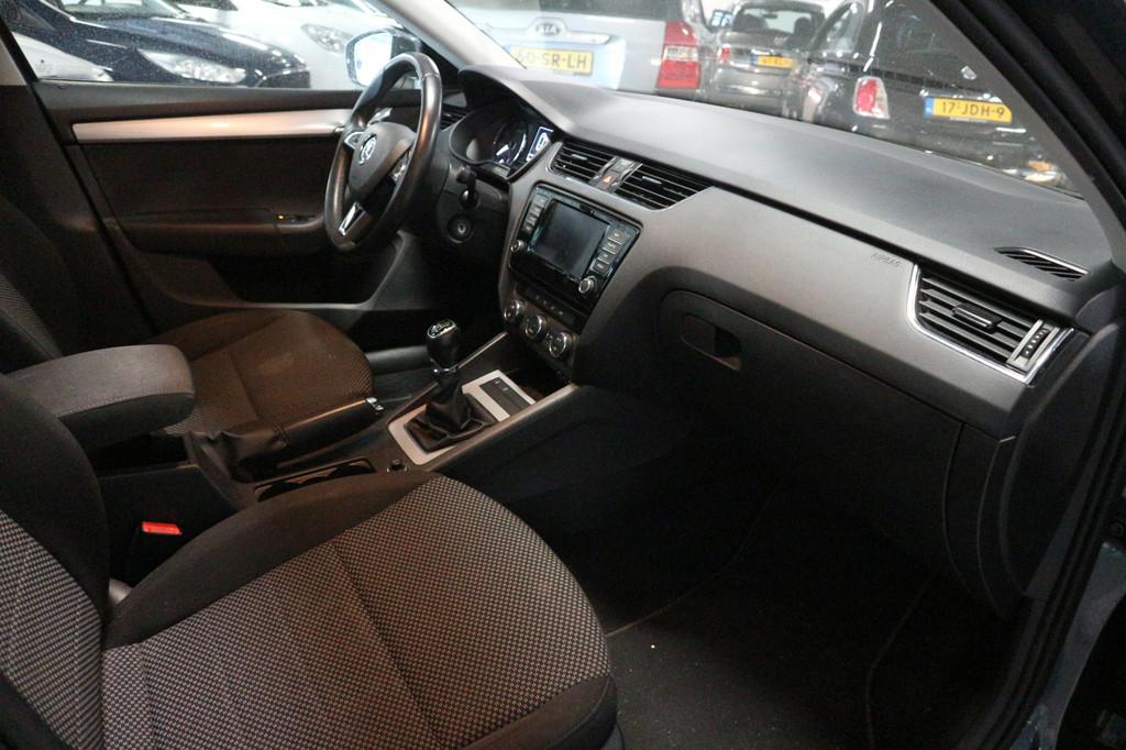 Skoda Octavia Combi 1.0 TSI / NAP / 12 MAANDEN GARANTIE / PA, Voorwielaandrijving, Gebruikt, 49 €/maand, Origineel Nederlands