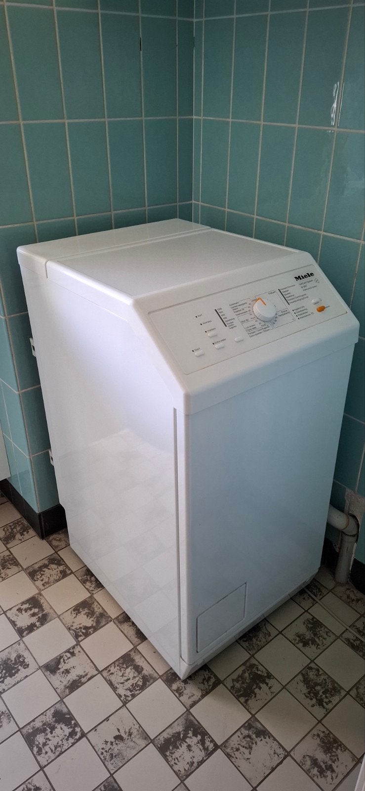 Foto 3 van Miele W667 Bovenlader Wasmachine - Compact en Krachtig