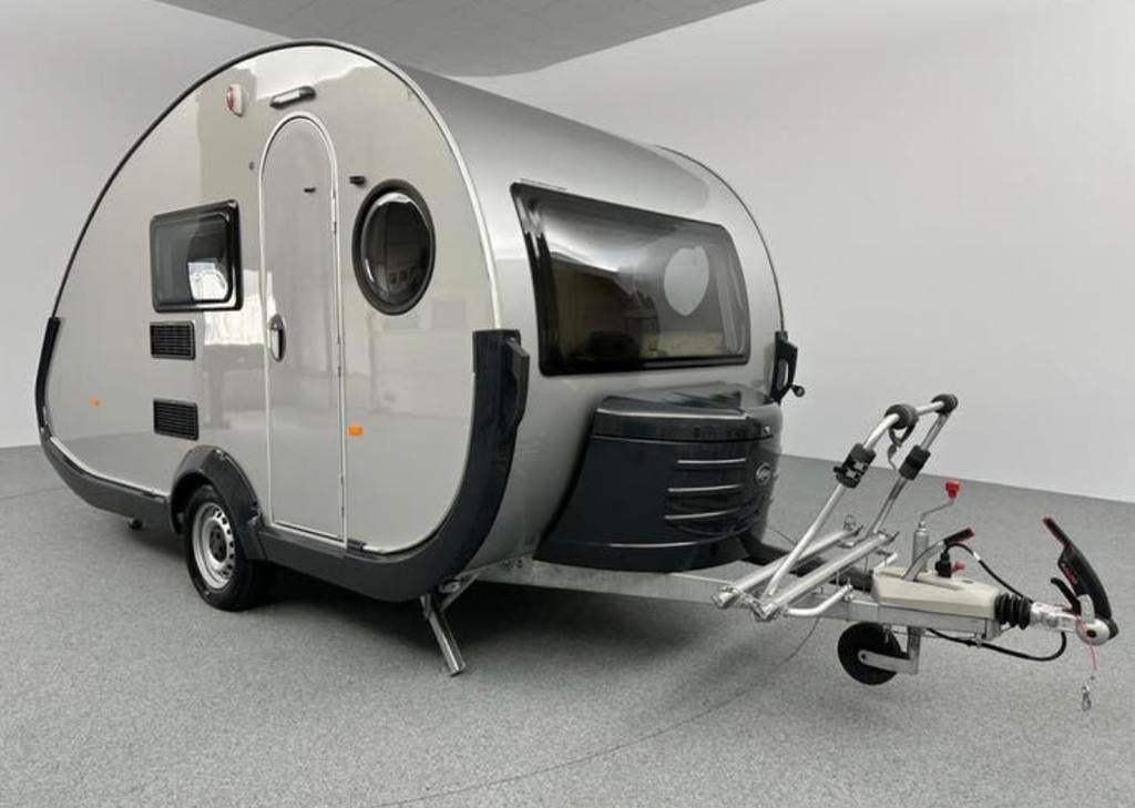 Zeer nette T@B 400 basic mover+nieuwe opblaasbare luifel, Caravans en Kamperen, Caravans, Tot en met 2, 750 - 1000 kg, Particulier