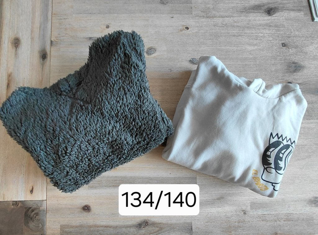 Witte hoodie met print, maat 134/140, Ophalen, Gebruikt, Jongen of Meisje, Trui of Vest