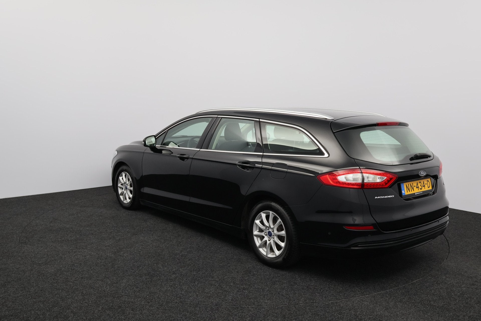 Ford Mondeo Wagon 1.5 TDCi Titanium/ LED Koplampen/ Voorruit, Auto's, Voorwielaandrijving, Stof, Gebruikt, 4 cilinders