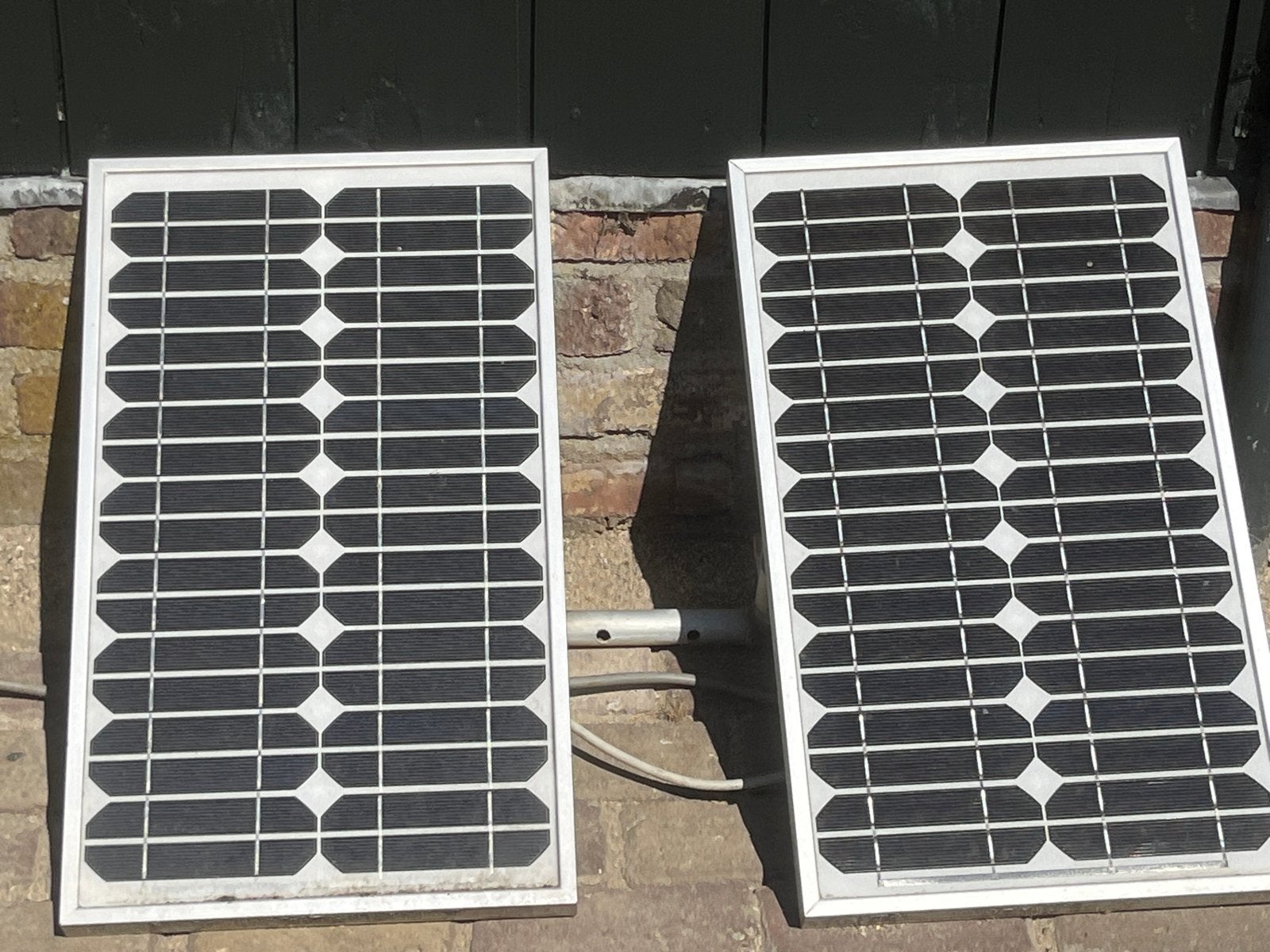 Twee Beaqut zonnepanelen 20W - Ideaal voor kleine toepassing, Ophalen, Gebruikt