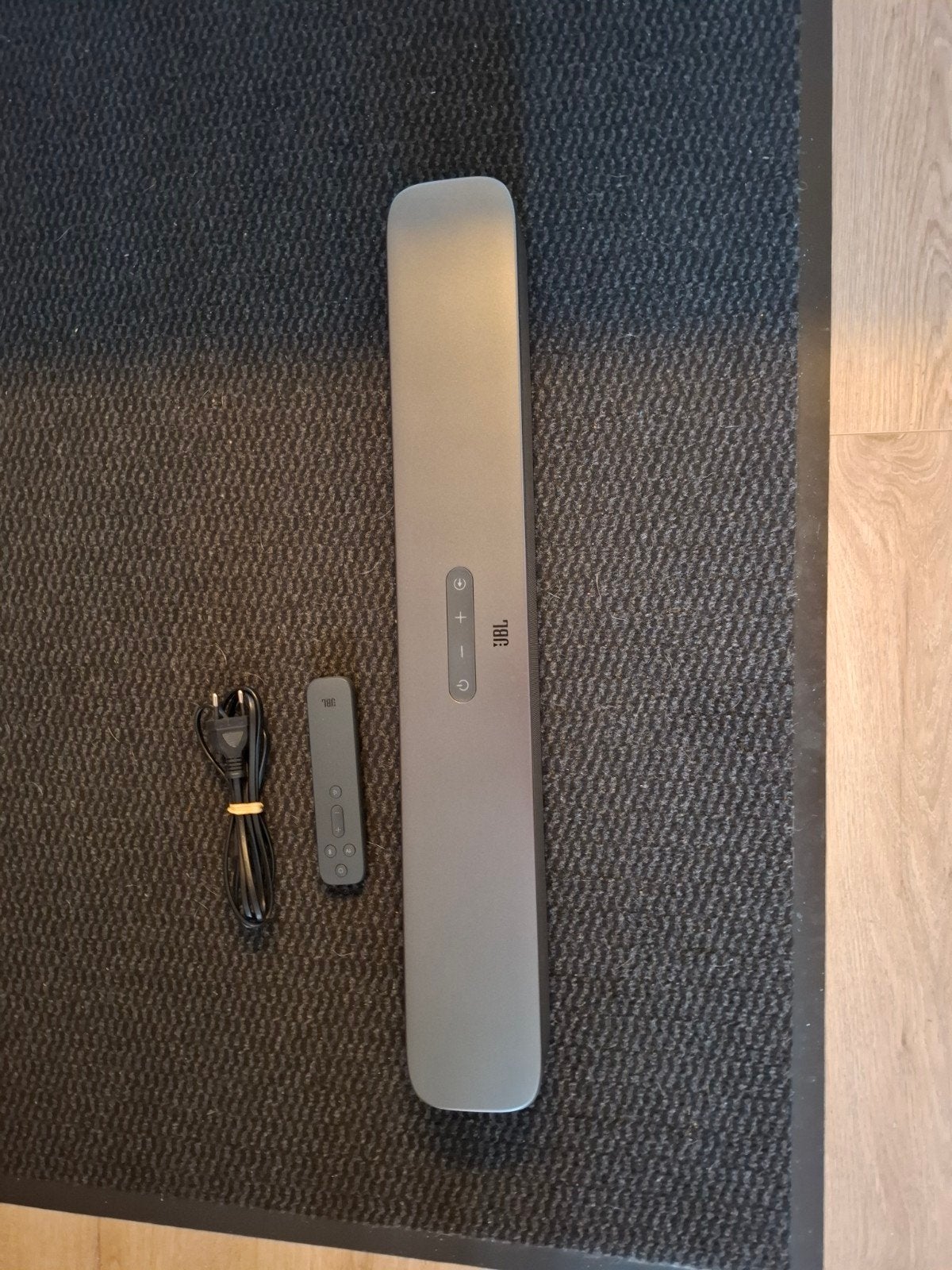 JBL Soundbar met afstandsbediening en kabels, Ophalen, Nieuw