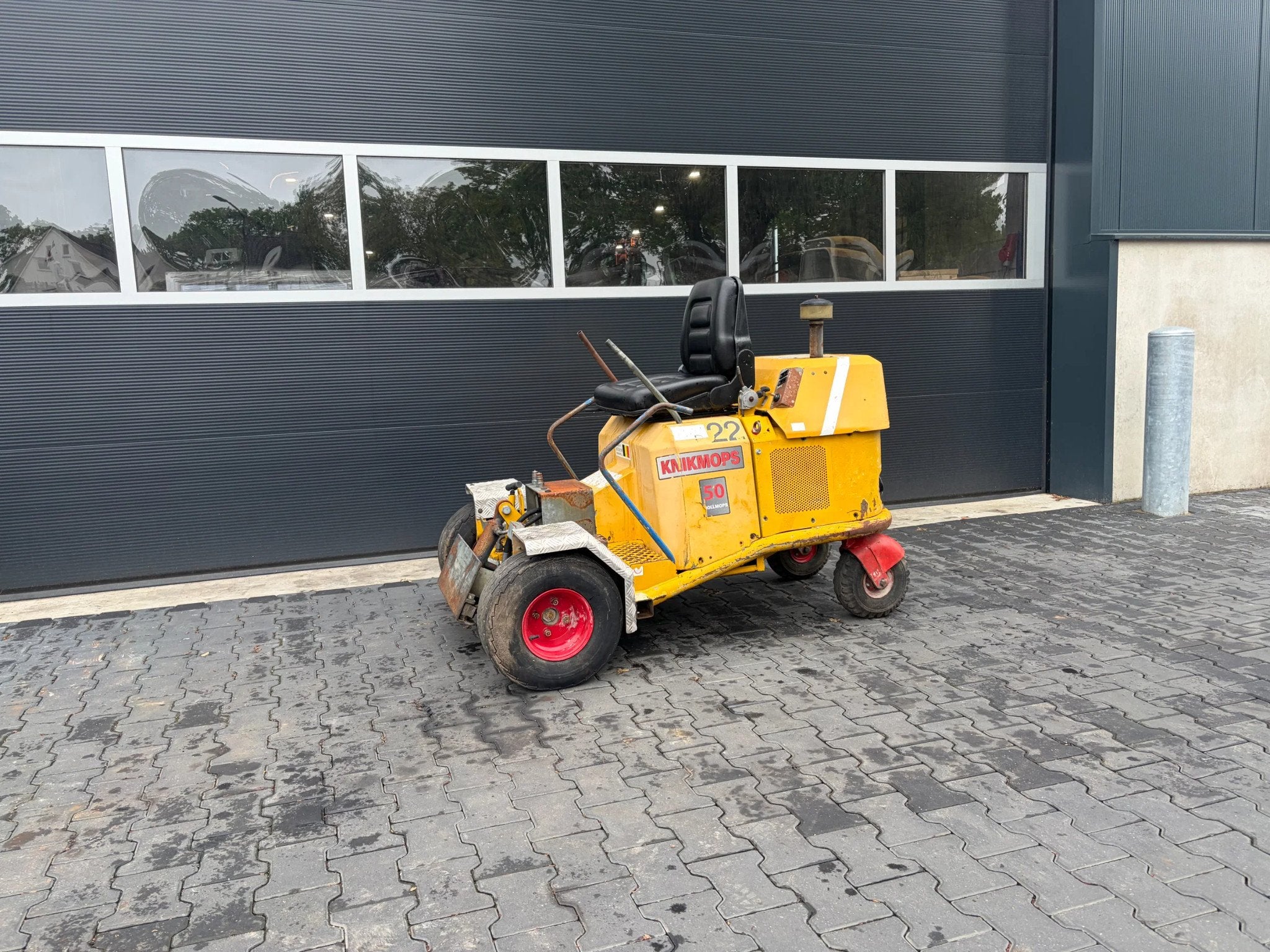 Rollmops knikmops minishovel (bj 2017), Wiellader of Shovel