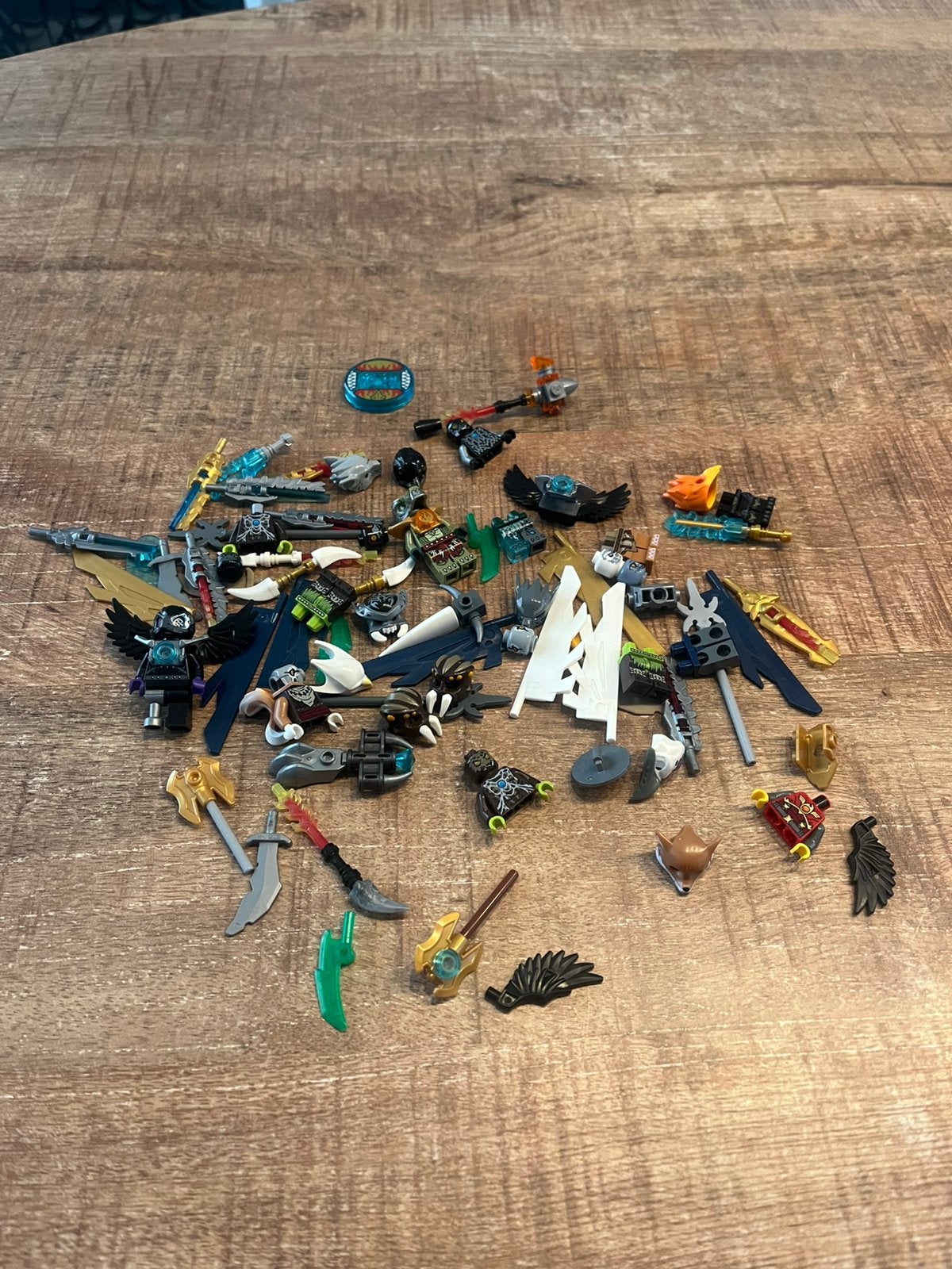 Lego Chima wapens en poppetjes, Kinderen en Baby's, Speelgoed | Duplo en Lego, Ophalen of Verzenden, Zo goed als nieuw