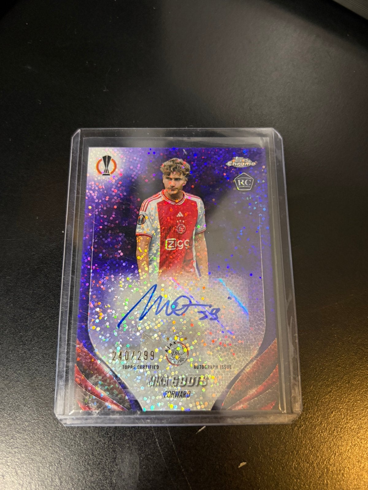 Topps UCC Chrome 23-24 Mika Godts /299 rookie autograph, Ophalen of Verzenden, Nieuw, Plaatje