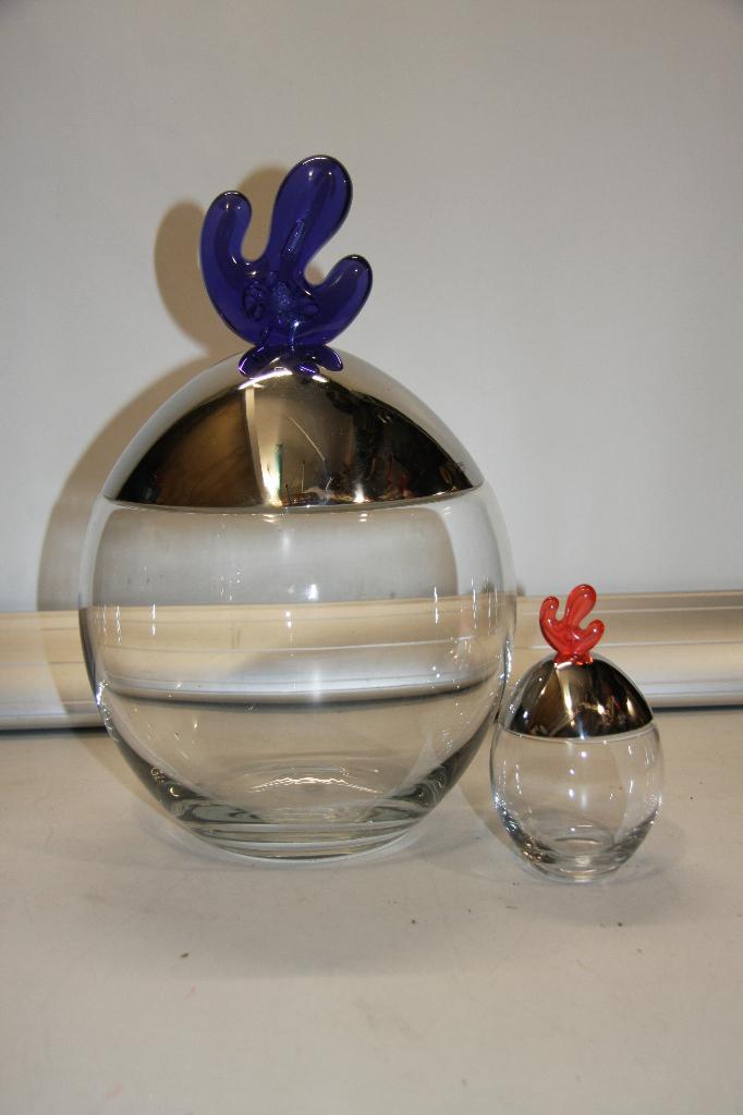 2x alessi bewaarpotten 32,5 en 13,5 cm hoog (263), Antiek en Kunst, Kunst | Designobjecten, Ophalen of Verzenden