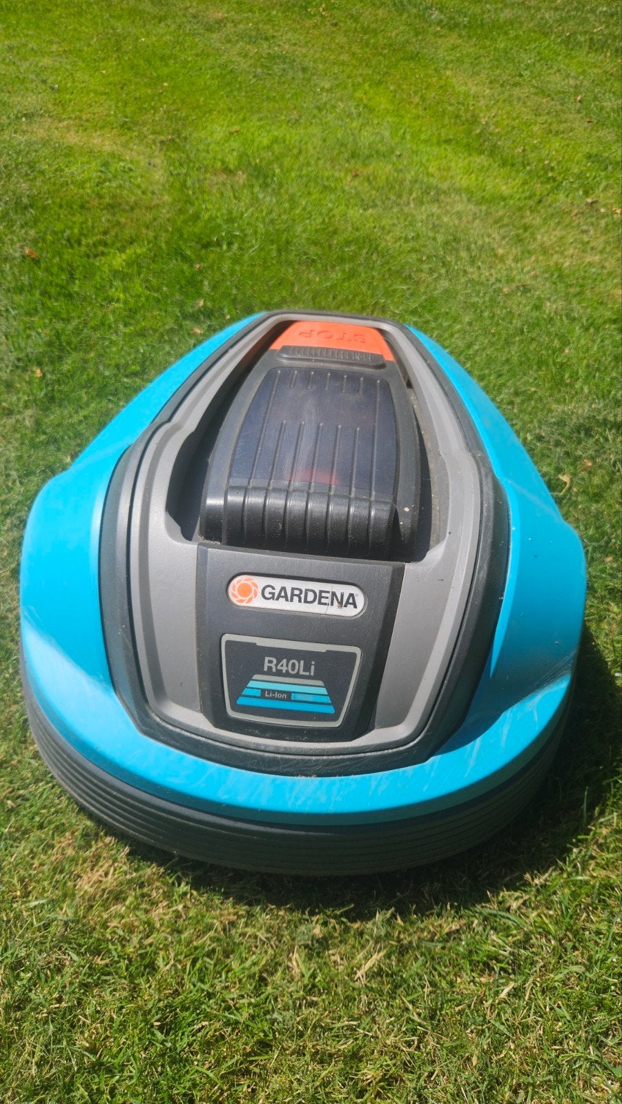 Gardena R40Li Robotmaaier - Automatisch en Efficiënt, Tuin en Terras, Grasmaaiers, Ophalen, Cirkelmaaier, Gebruikt, Minder dan 30 cm