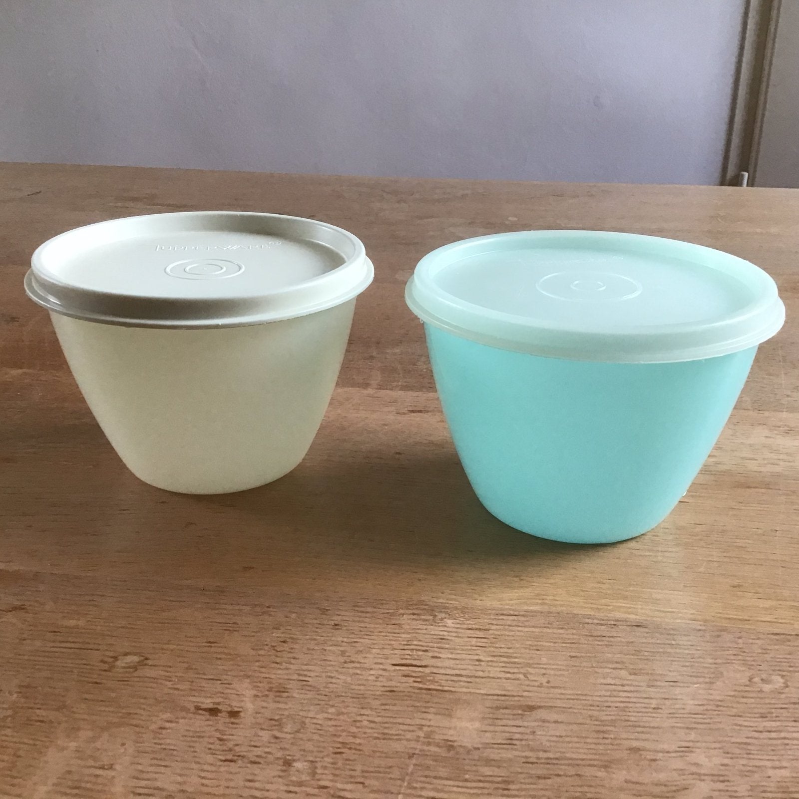 2x Tupperware vintage koelkast kom bak Koelkastkom blauw wit, Gebruikt, Blauw, 450 ml, Ophalen of Verzenden