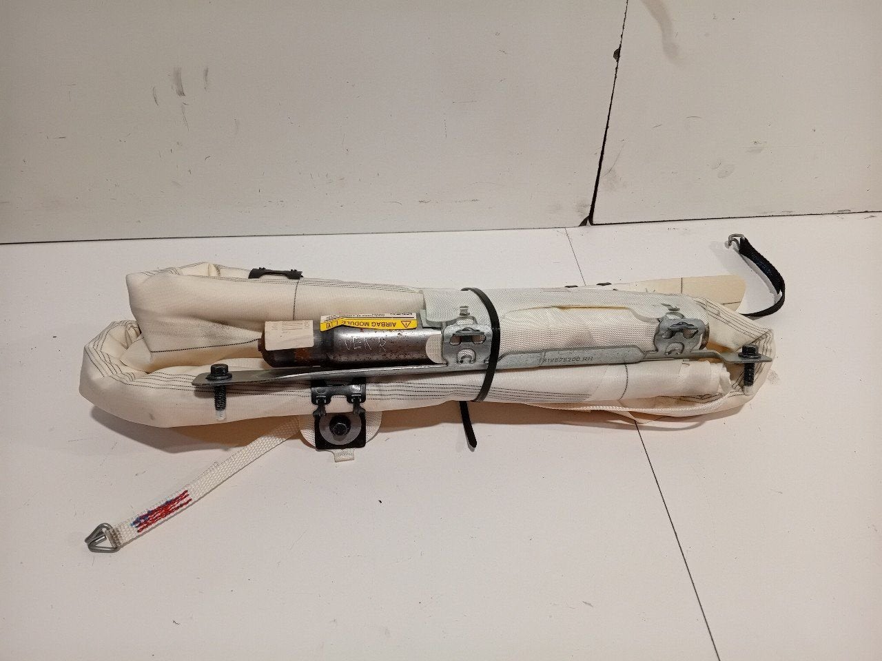 Gordijn airbag rechts Volvo V40, Onderdelen@venauto.nl, Van der Ven Autorecycling B.V., Gebruikt, Ettenseweg 76, 4706 PB Roosendaal, The Netherlands