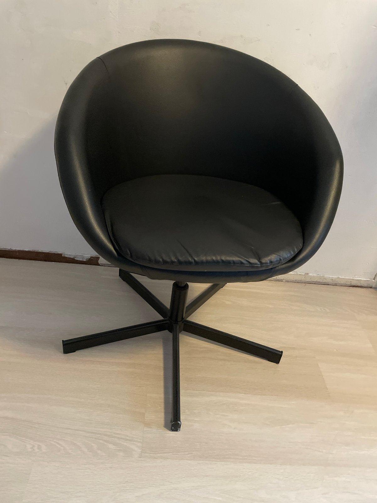 Ikea SKRUVSTA bureaustoel zwart leer, Ophalen, Gebruikt, Zwart, Leer