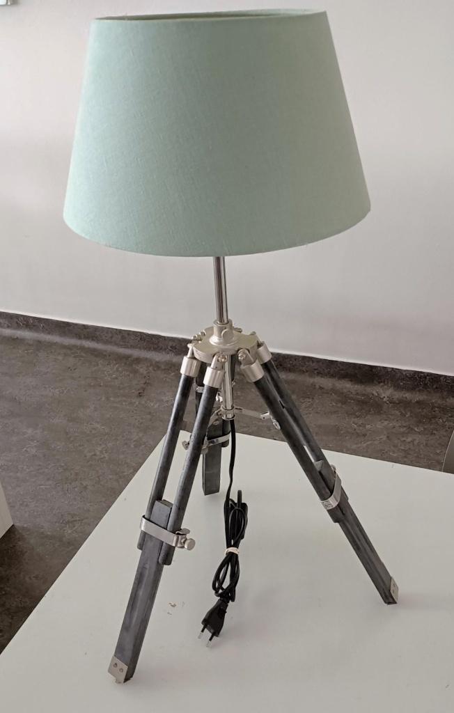 stoere tafellamp statief tripod industriele look retro lamp, Gebruikt, Ophalen of Verzenden, Stof, Minder dan 50 cm