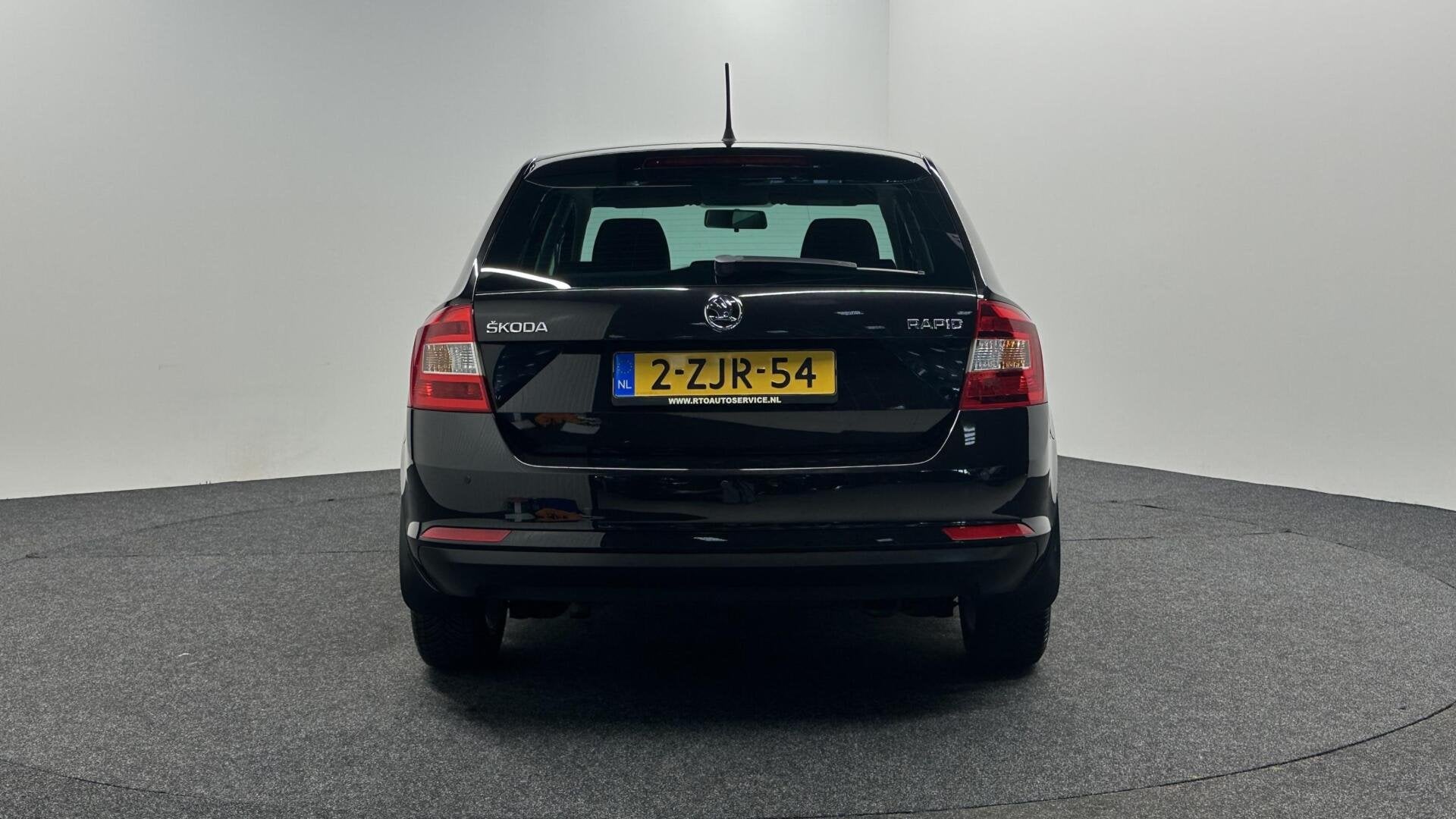 Foto 7 van Skoda Rapid 1.2 TSI Greentech Active AIRCO NAVI CRUISE LM 71