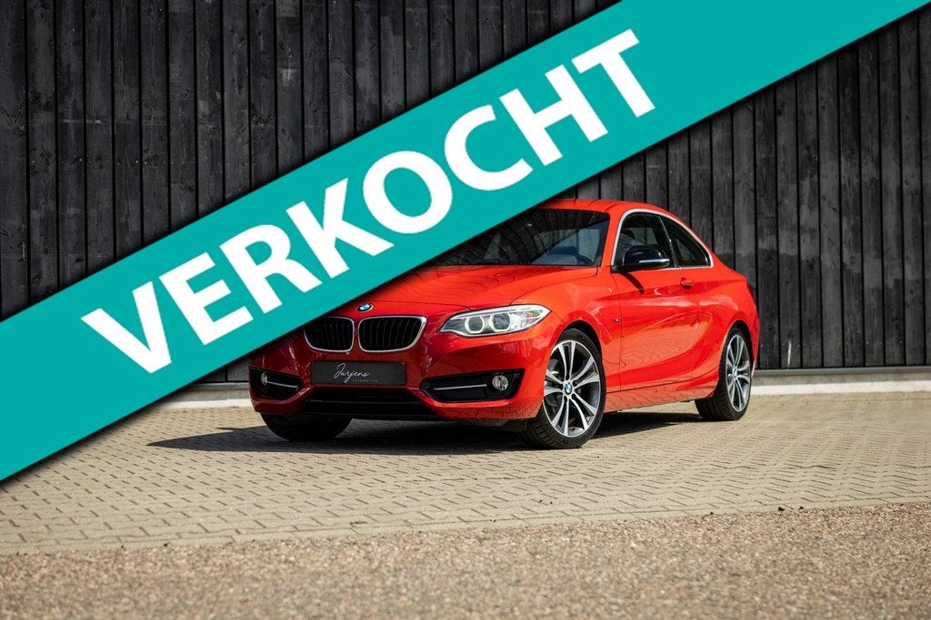 BMW 2-serie Coupé 220i Executive AUT-8 (184pk) Orig NL | 1e, Auto's, BMW, Automaat, Gebruikt, 4 cilinders, 4 stoelen