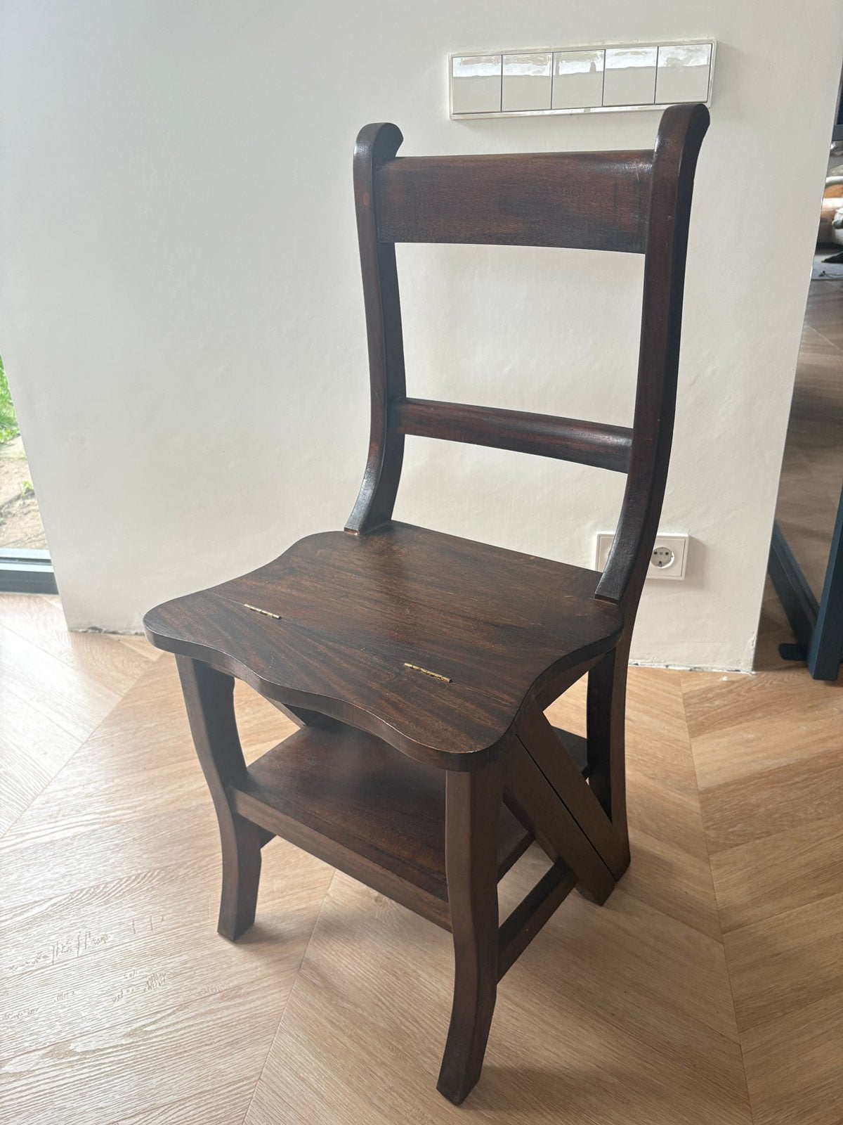 Stoel/Trap, bibliotheekstoel, Ophalen, Gebruikt, Hout, Eén