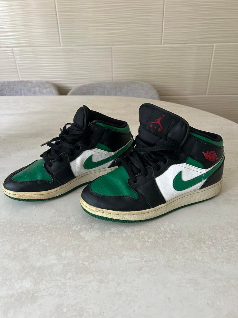 Nike Air sport schoenen, Ophalen of Verzenden, Zo goed als nieuw, Zwart, Sportschoenen
