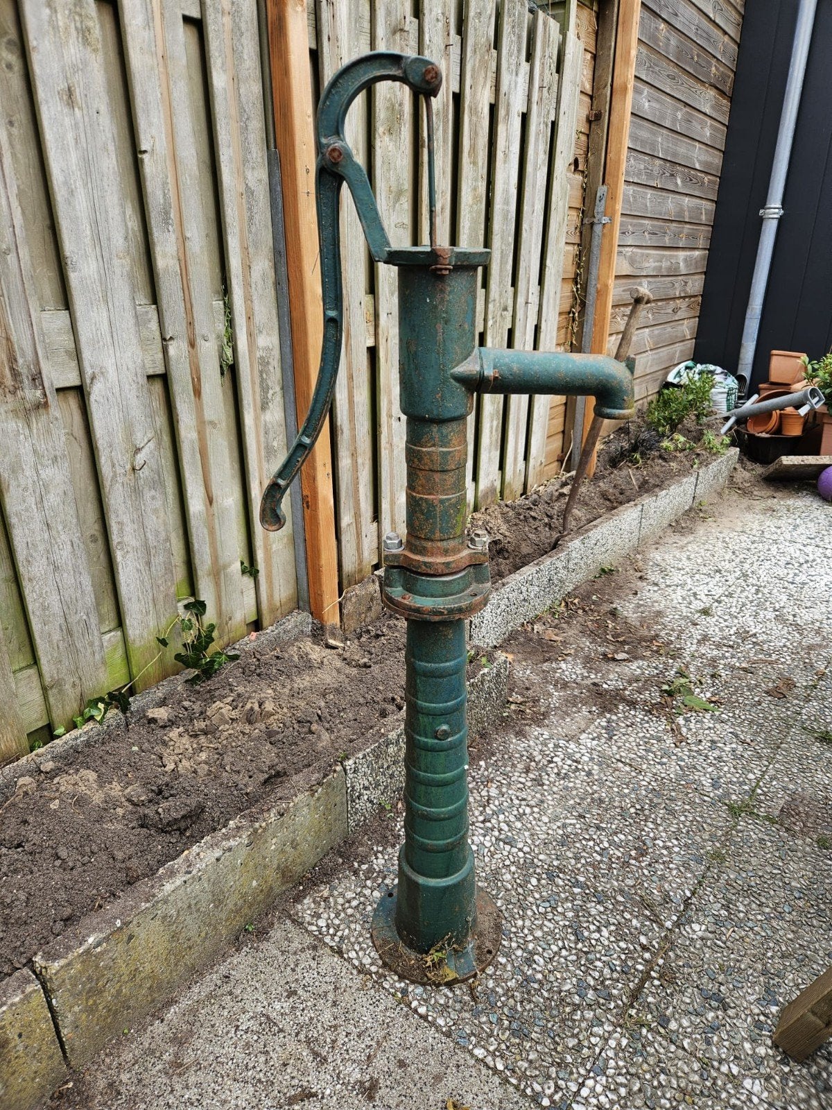 Antieke handwaterpomp - gietijzeren tuin- of bronpomp, Ophalen, Gebruikt, Handmatig, Bronpomp