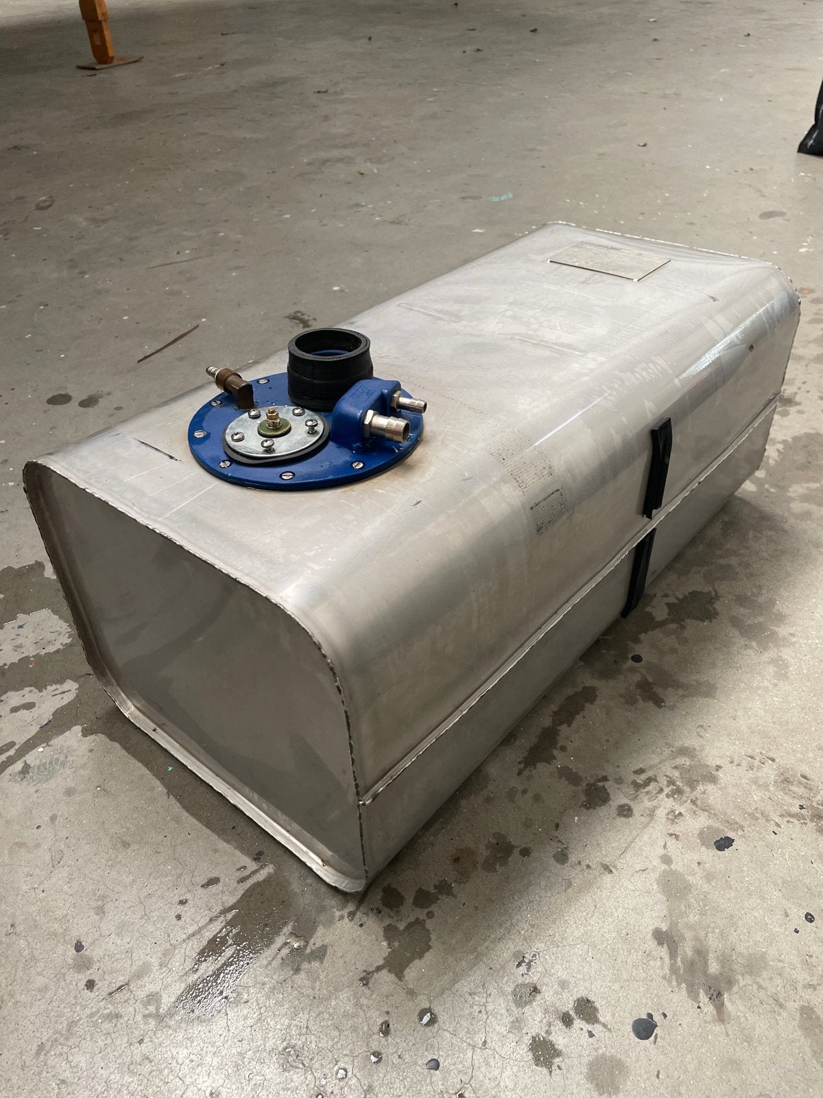 RVS Diesel tank 69 Liter met tanksensor, Ophalen, Gebruikt, Universele onderdelen