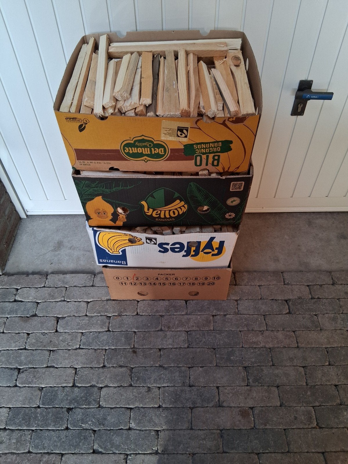 Aanmaakhoutjes, Minder dan 3 m³, Ophalen, Overige houtsoorten, Blokken