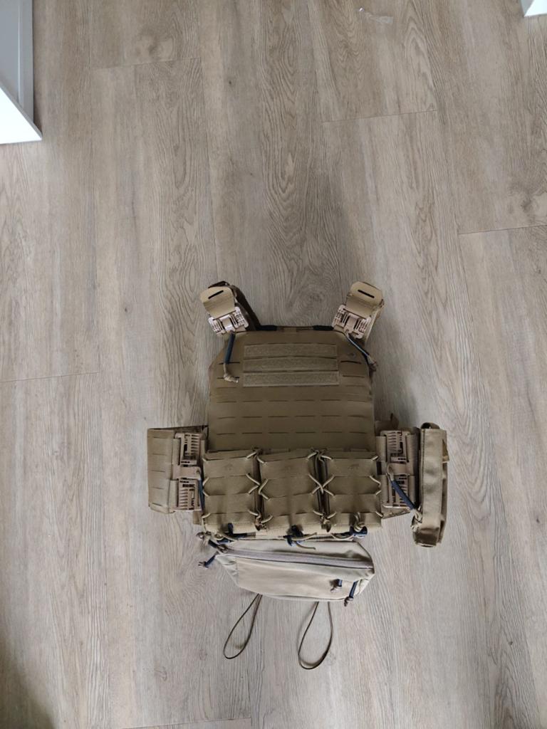 Tasmanian Tiger TT QR plate carrier desert, Verzamelen, Ophalen of Verzenden