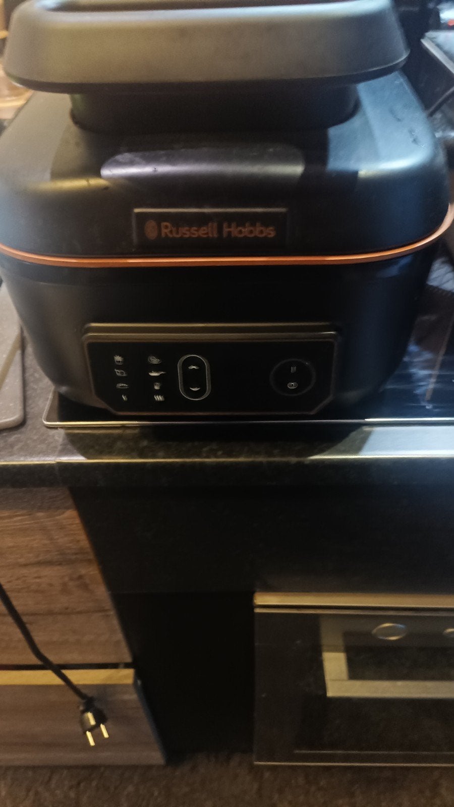 Foto 5 van Russell Hobbs Airfryer - Zo goed als nieuw