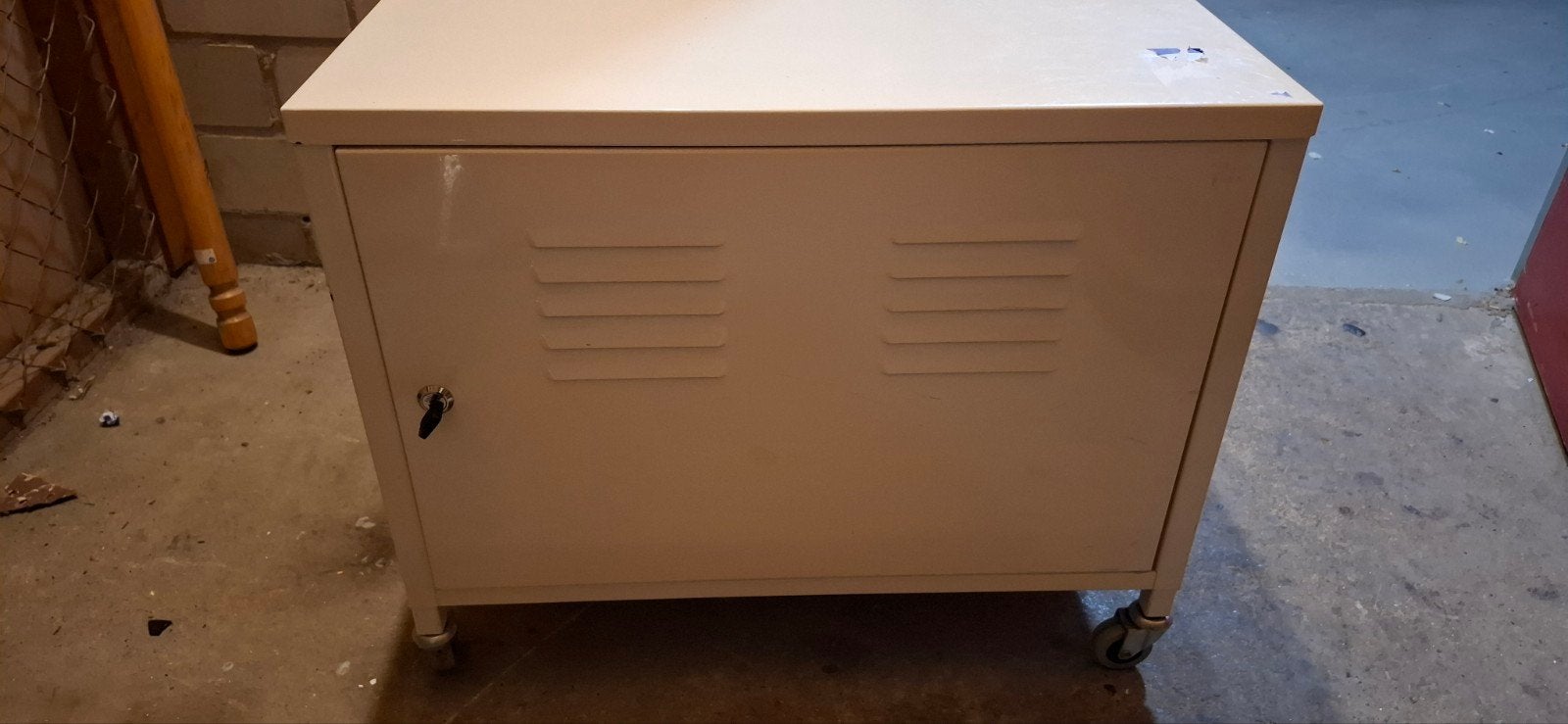 Lockerkastje GRATIS AF TE HALEN, Huis en Inrichting, Kasten | Lockerkasten, Ophalen