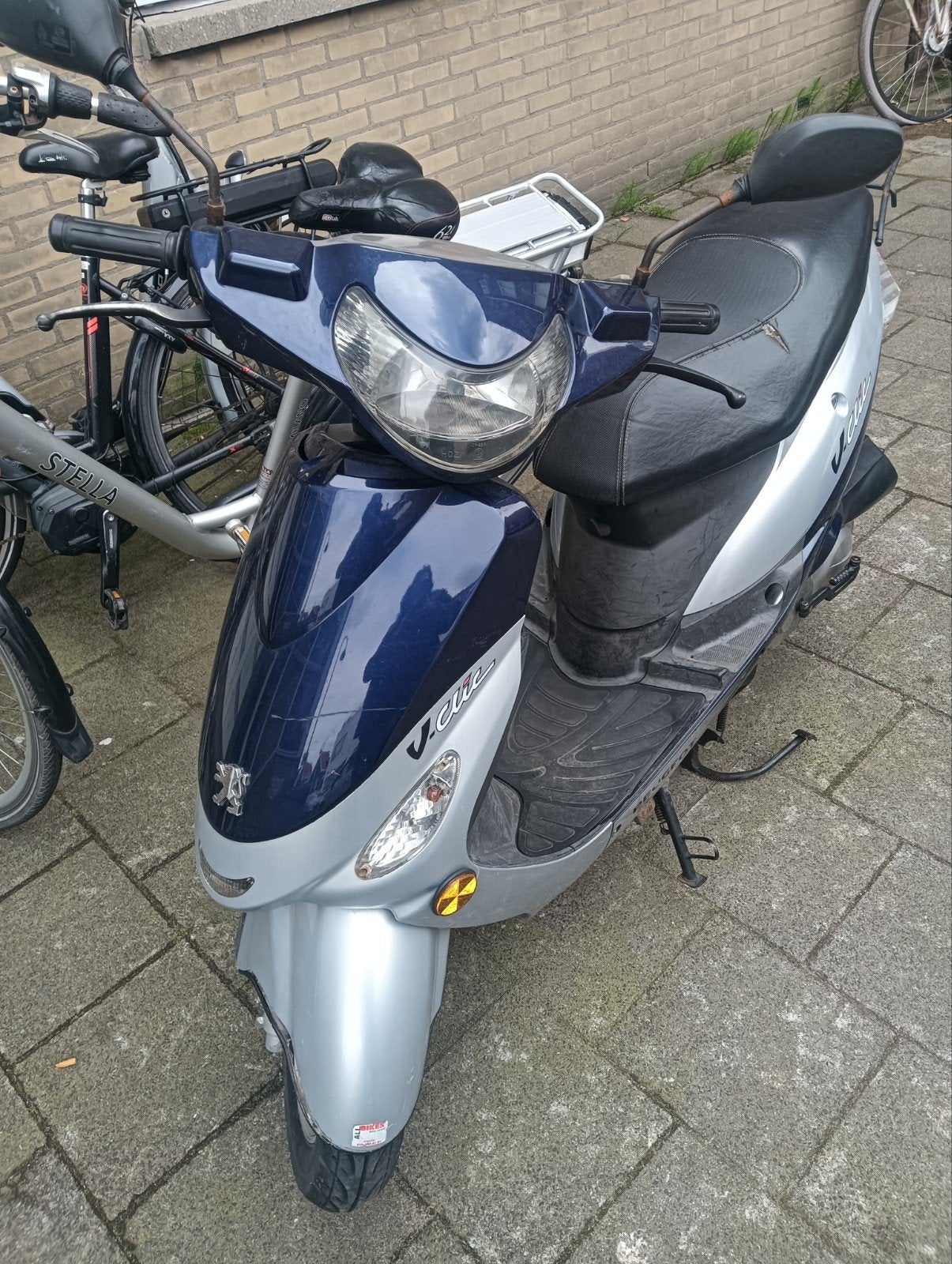 Peugeot V-Clic Scooter - Start alleen via elektrische start, Ophalen