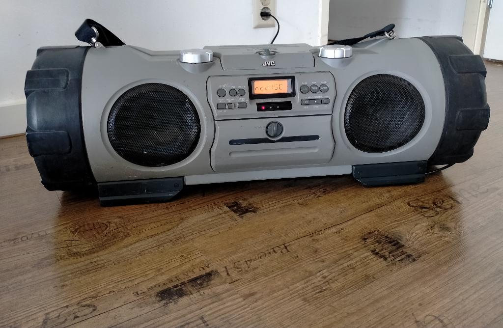 JVC Boomblaster RV-B90 Draagbare radio/cd speler lees omschr, Ophalen, Gebruikt, Radio, Met cd-speler
