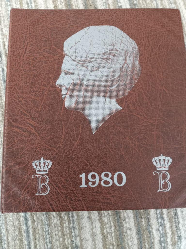 Beatrix album 1980 met zuiver  zilver van 127gram, Setje, Koningin Beatrix, Zilver, Ophalen of Verzenden