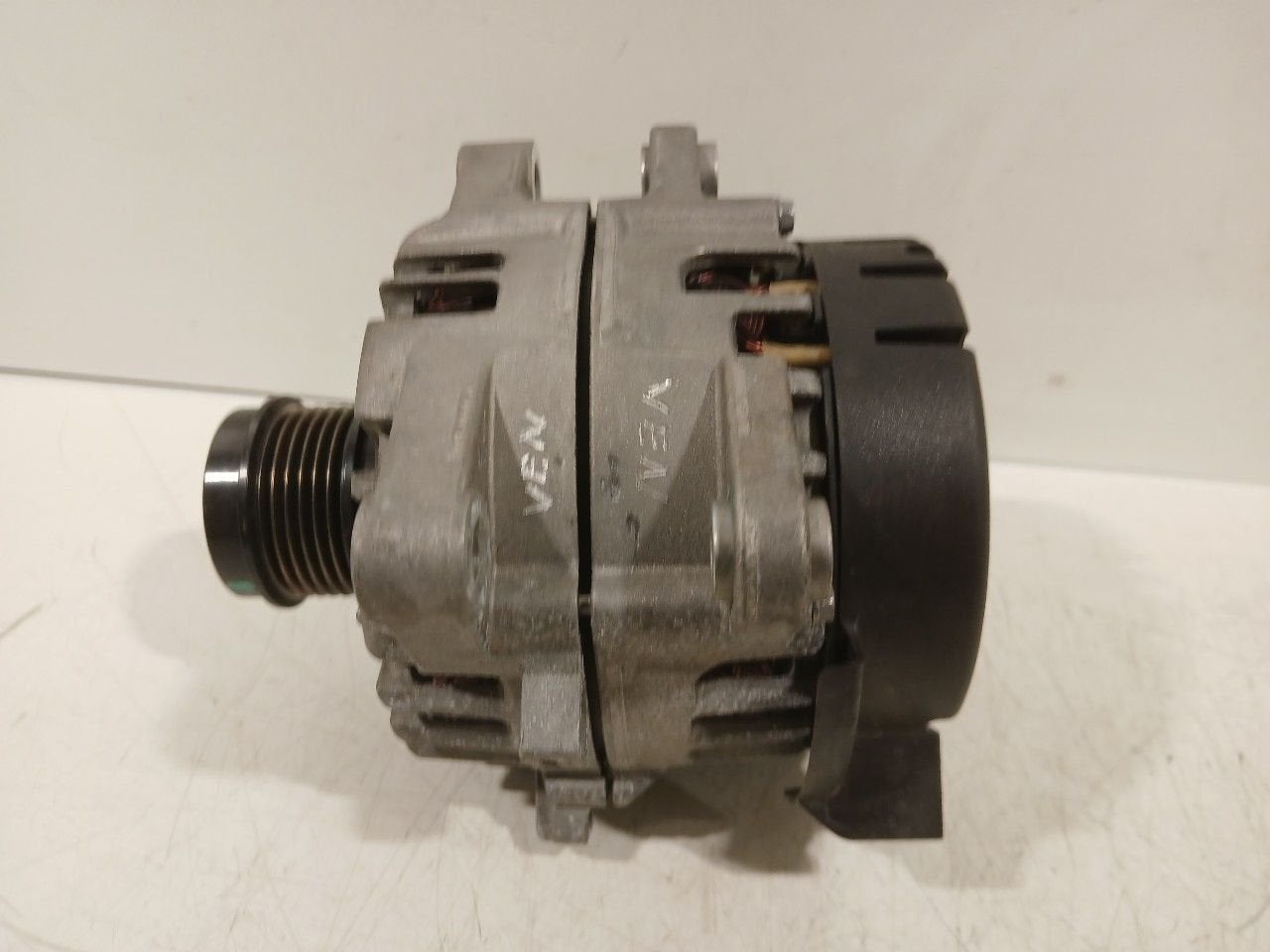 Dynamo Ford Transit, Onderdelen@venauto.nl, Van der Ven Autorecycling B.V., Gebruikt, Ettenseweg 76, 4706 PB Roosendaal, The Netherlands