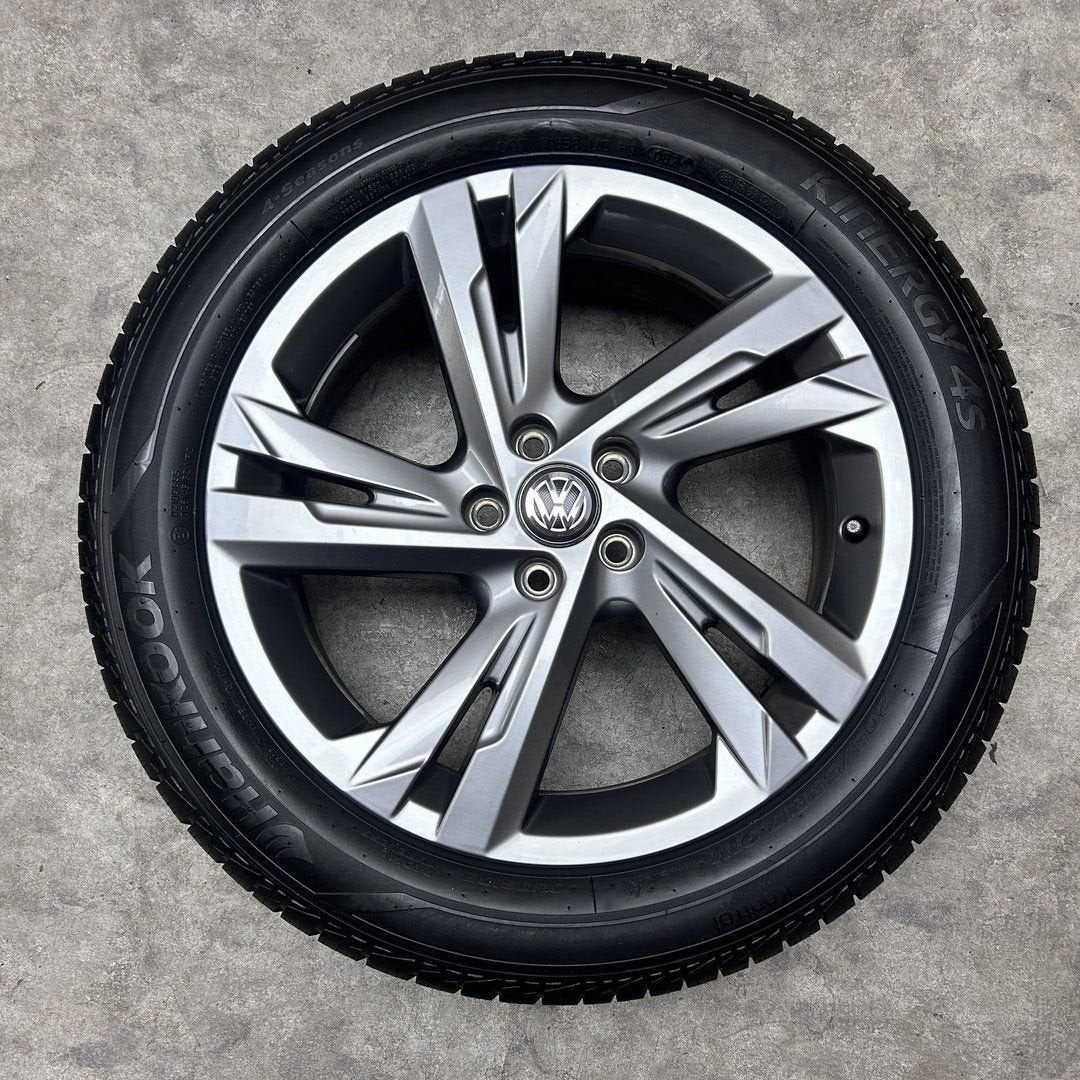 ✅17 inch Valencia velgen ☀️ of 🌦️ banden VW T-cross Taigo, Auto-onderdelen, Banden en Velgen, Gebruikt, -, -, Banden en Velgen