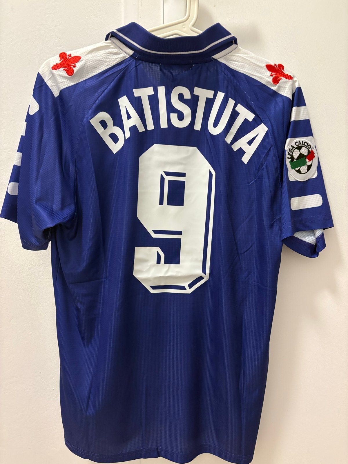 Rertro Fiorentina Batistuta medium nintendo Fila batigol, Maat 48/50 (M), Paars, Nieuw, Ophalen of Verzenden